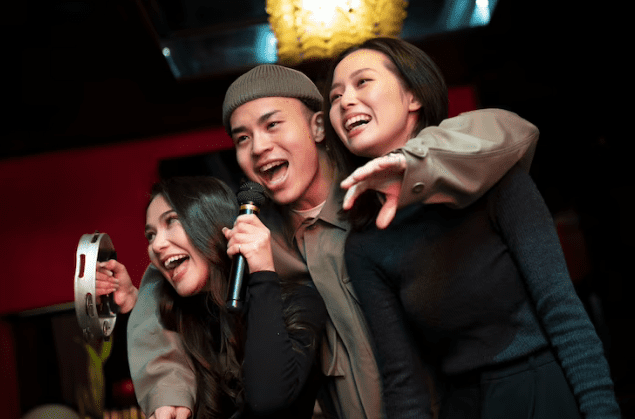 Tips Memaksimalkan Pengalaman Pengunjung Karaoke
