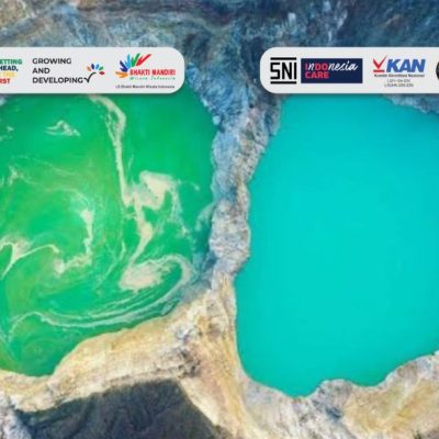 Danau Kelimutu 3 Warna